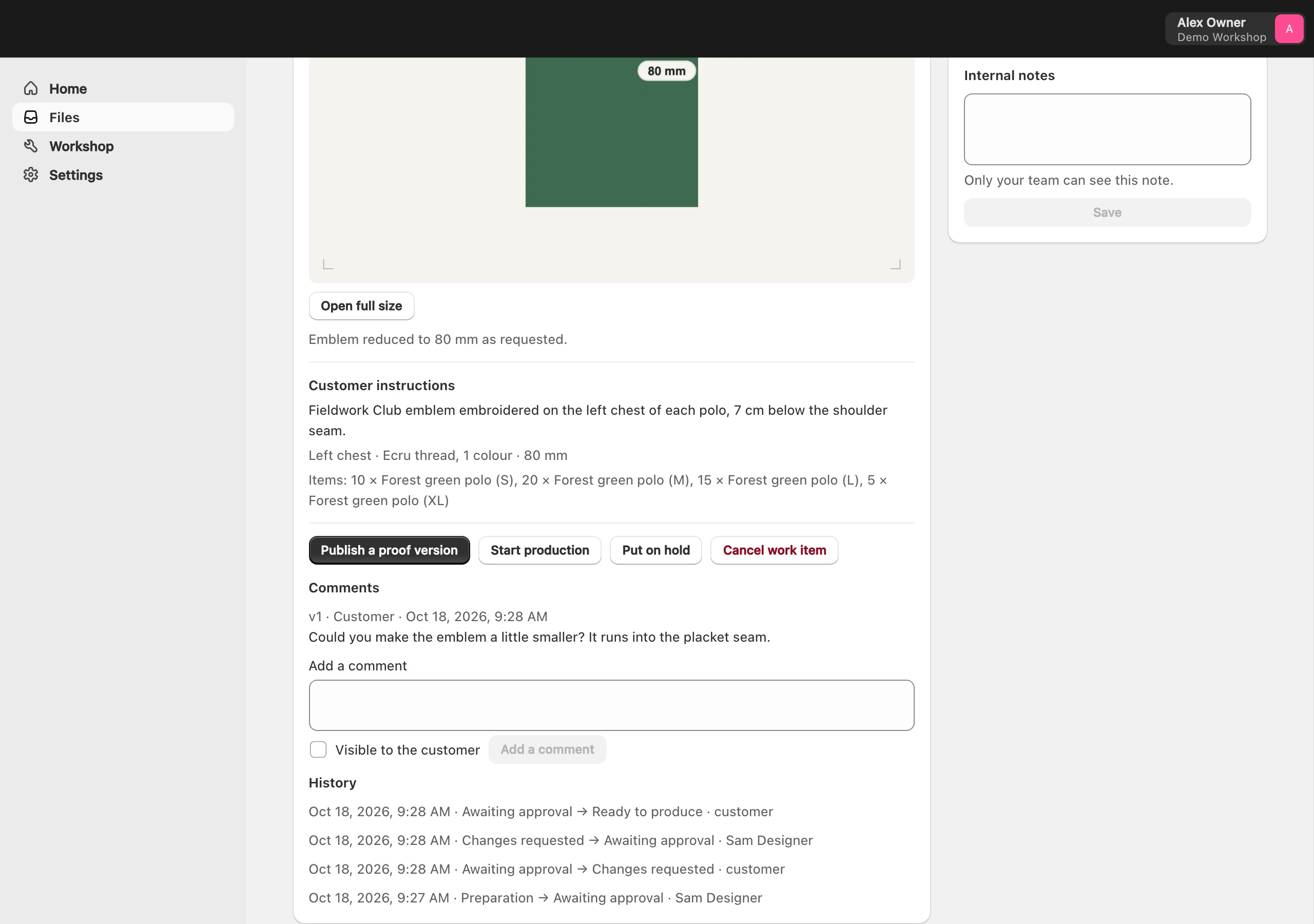 Lower part of file PP-1048 in the admin: Publish a proof version and Start production buttons, the customer's comment on V1, an internal comment field and the timestamped history of state changes with their author.